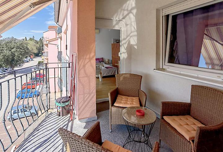 Lungo Mare Apartment With Terrace بولا المظهر الخارجي الصورة